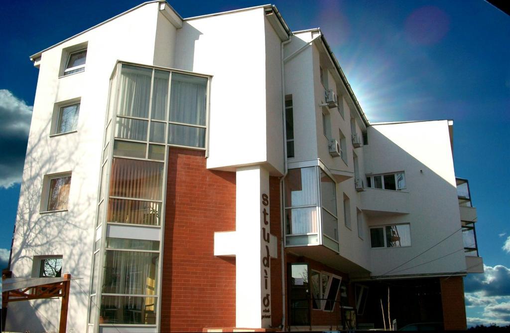 Pensiunea Studio Bacau Bagian luar foto
