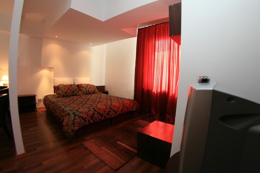 Pensiunea Studio Bacau Bagian luar foto